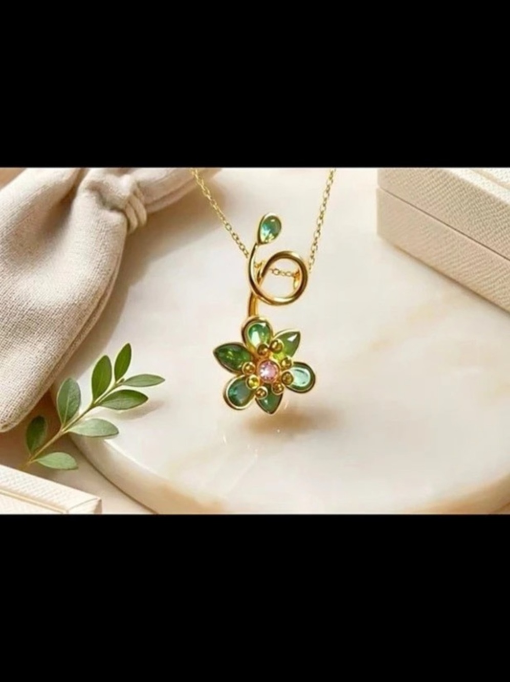 3D floral pendant 14kt gold plated necklace with Swarovski elements #536 - Picture 6 of 11